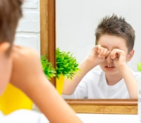 احذروا من الأمراض التى تسبب انتفاخ العين عند الاطفال احذروا من الأمراض التى تسبب انتفاخ العين عند الاطفال