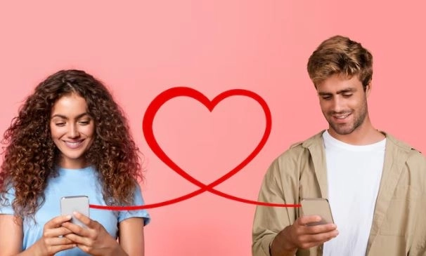 العلاقة الزوجية عبر الإنترنت والهاتف كيف تحافظ على الحميمية والتواصل عن بُعد؟ العلاقة الزوجية عبر الإنترنت والهاتف كيف تحافظ على الحميمية والتواصل عن بُعد؟